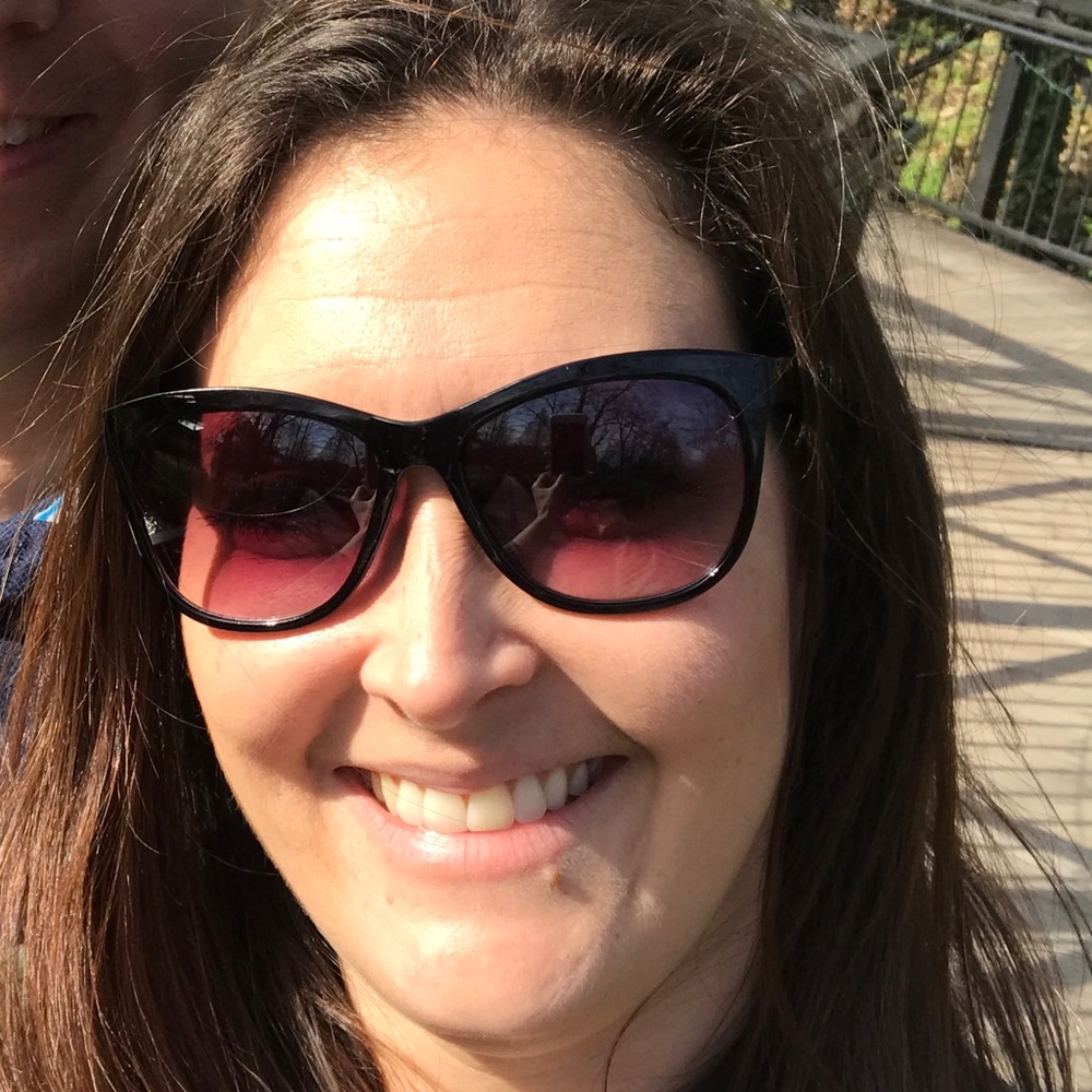 Meet your Posher, Misti